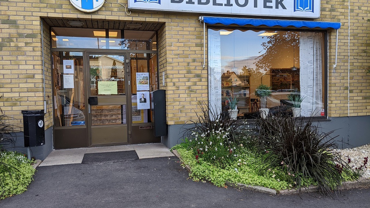 Bibliotekets utsida